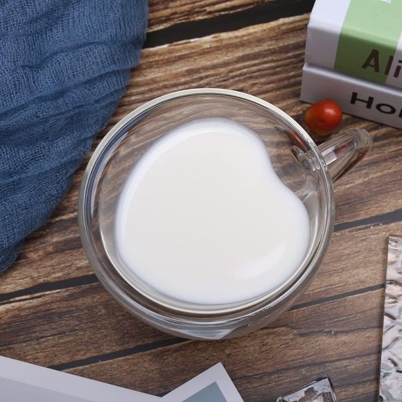 NIB Heat resistant double layered heart shaped cup - Picture 2 of 4